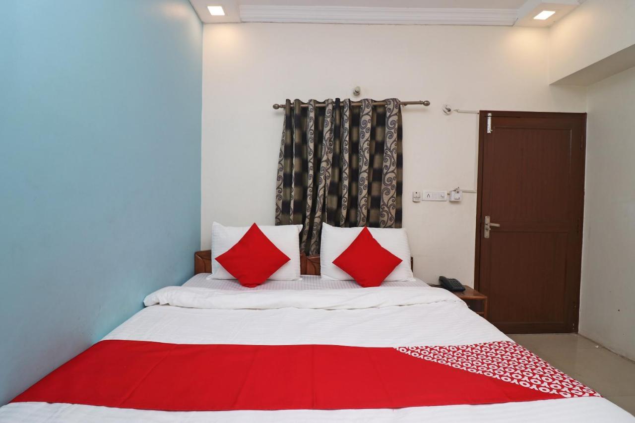 Oyo Flagship 19301 Mezbaan International Naka Hindola Hotel Lucknow Esterno foto